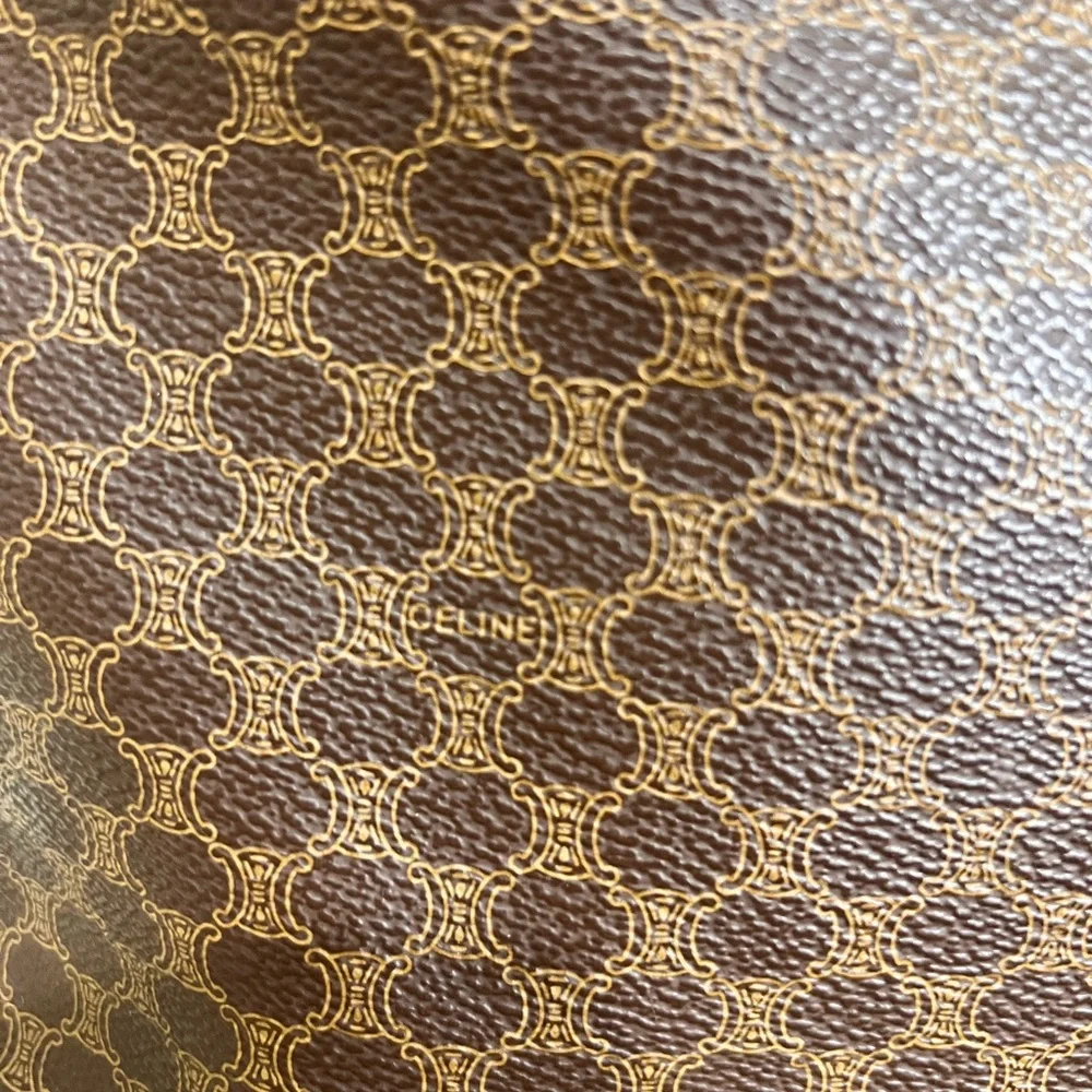 👜AUTHENTIC👜 Celine Macadam Vintage Monogram Tote with Gold Detail - Picture 5 of 16